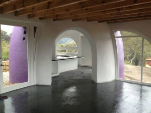 interior superadobe antakarana